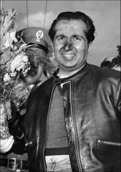 O italiano Alberto Ascari foi o primeiro bicampeão mundial, em 1952 e 53