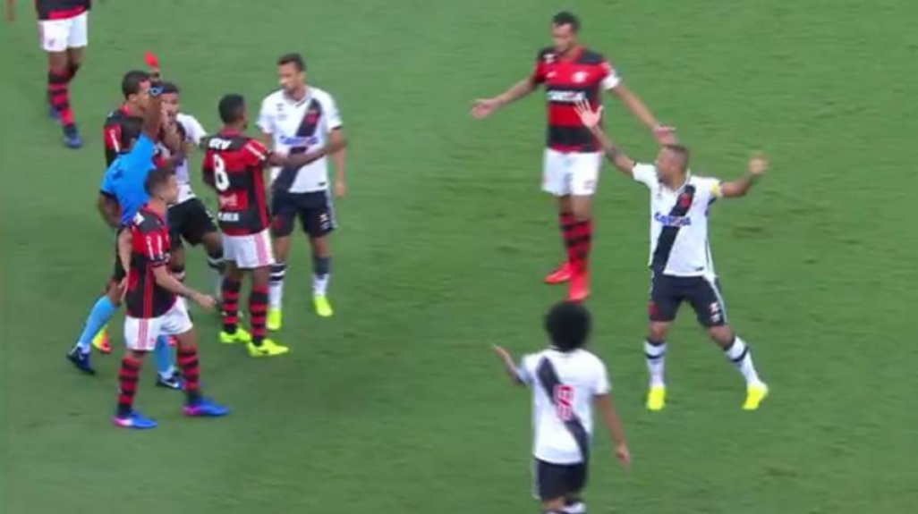Flamengo x Vasco - Expulsão Luis Fabiano