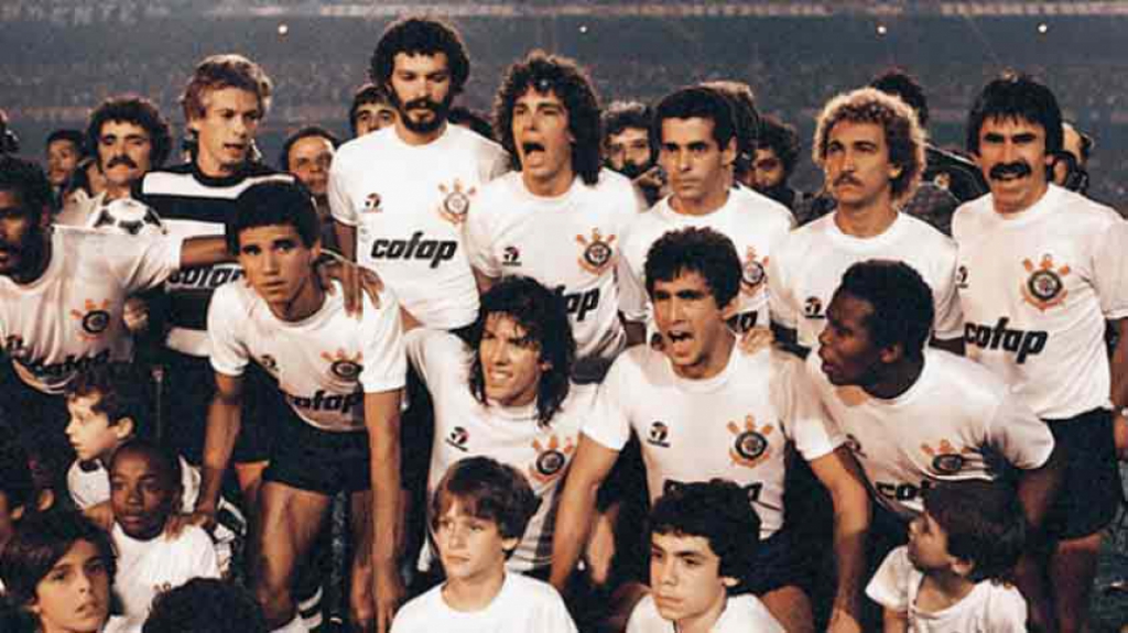 FINAL DO CAMPEONATO PAULISTA DE 1983 Corinthians 1 x 0 São Paulo São Paulo 1 x 1 Corinthians