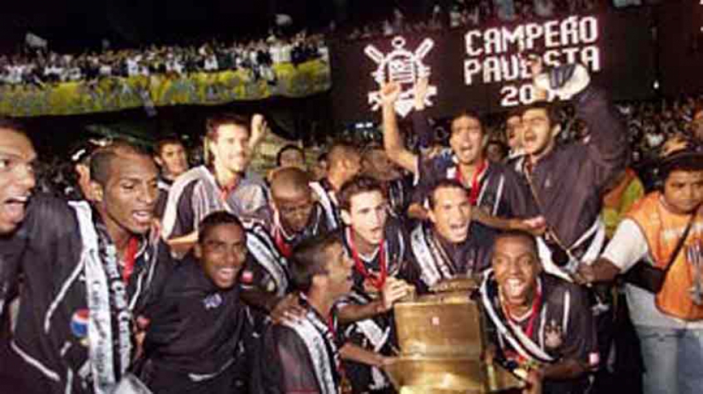 FINAL DO CAMPEONATO PAULISTA DE 2003 Corinthians 3 x 2 São Paulo São Paulo 2 x 3 Corinthians