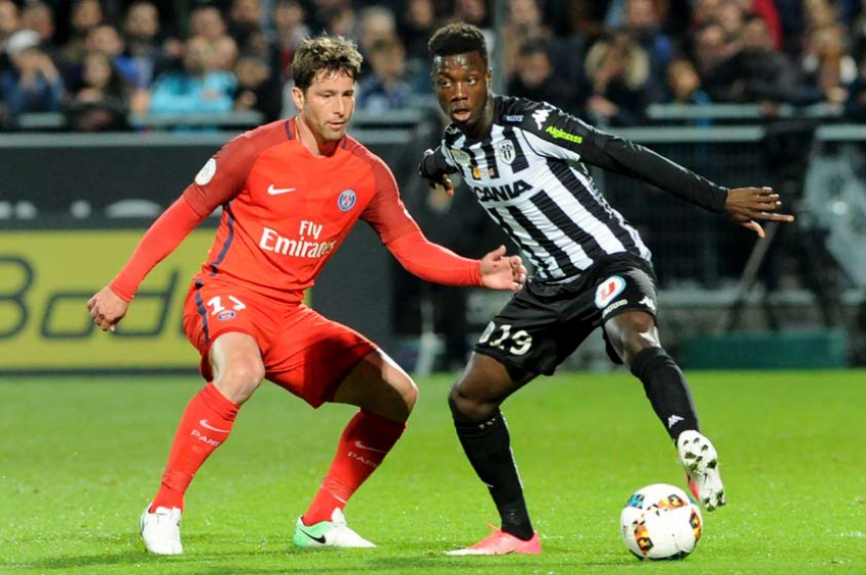 Maxwell e Pepe - Angers x PSG