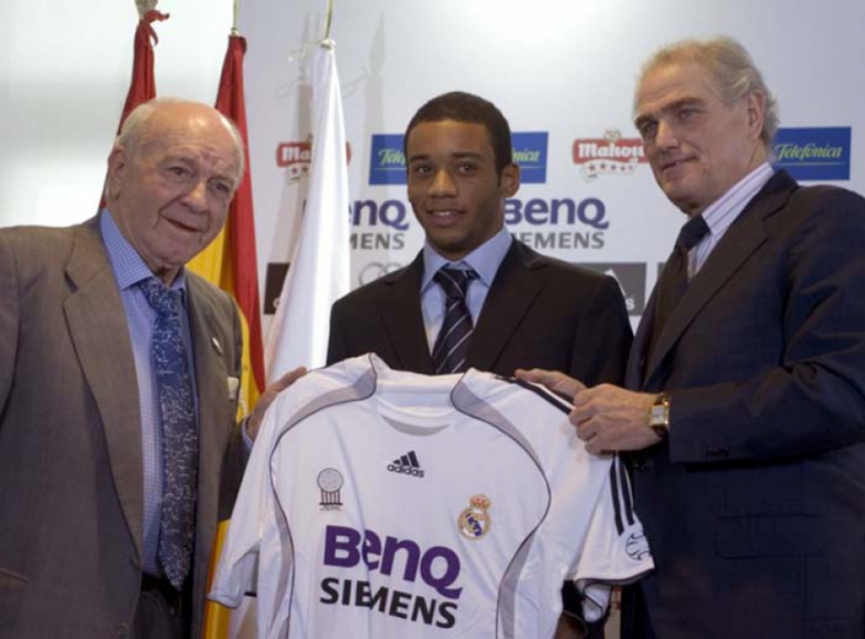 Em sua chegada o presidente do Real Madrid, Ramón Calderón, ao lado do lendário Di Stefano, disse: 'Estamos muito feliz porque Marcelo é uma pérola que metade da Europa queria'