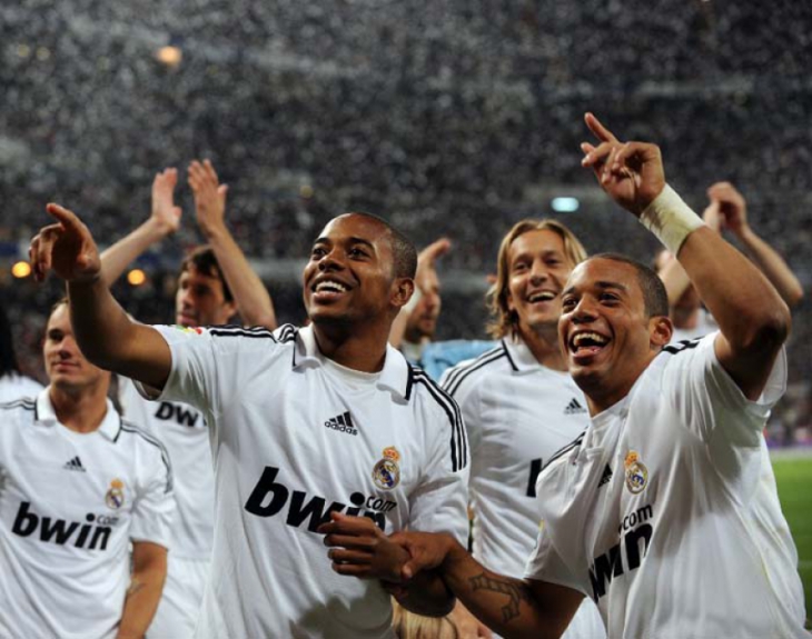 Na temporada 2007/2008 foi bicampeão espanhol