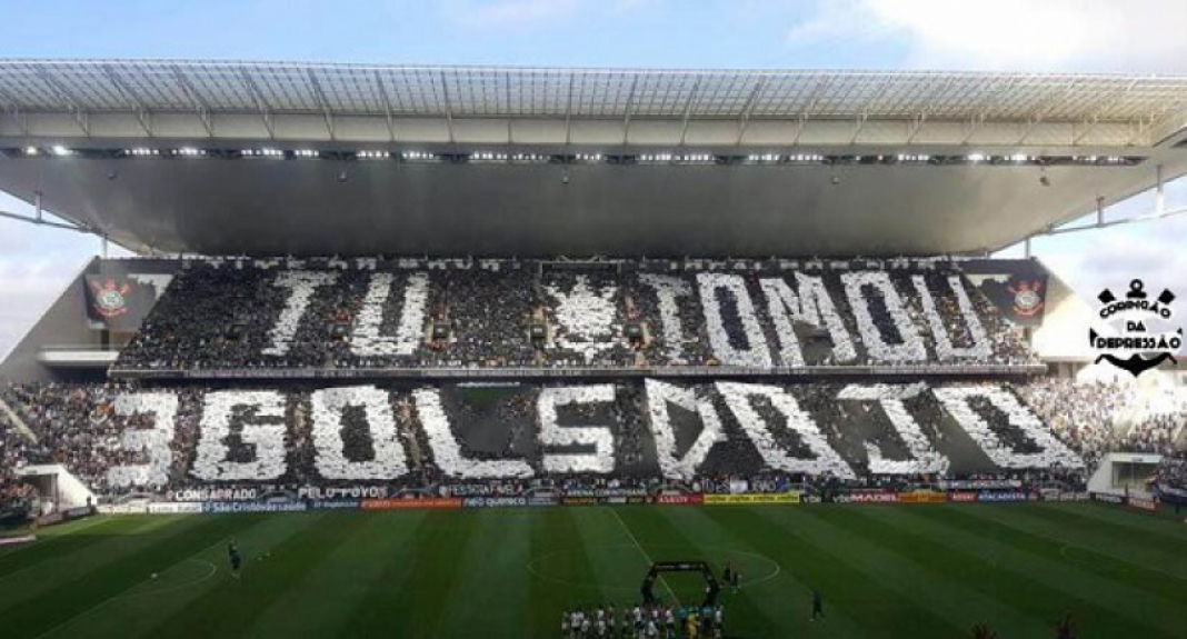 Corinthians 1 x 1 São Paulo (2ª partida da semifinal) - Mesmo impedido, o artilheiro dos clássicos deixou sua marca