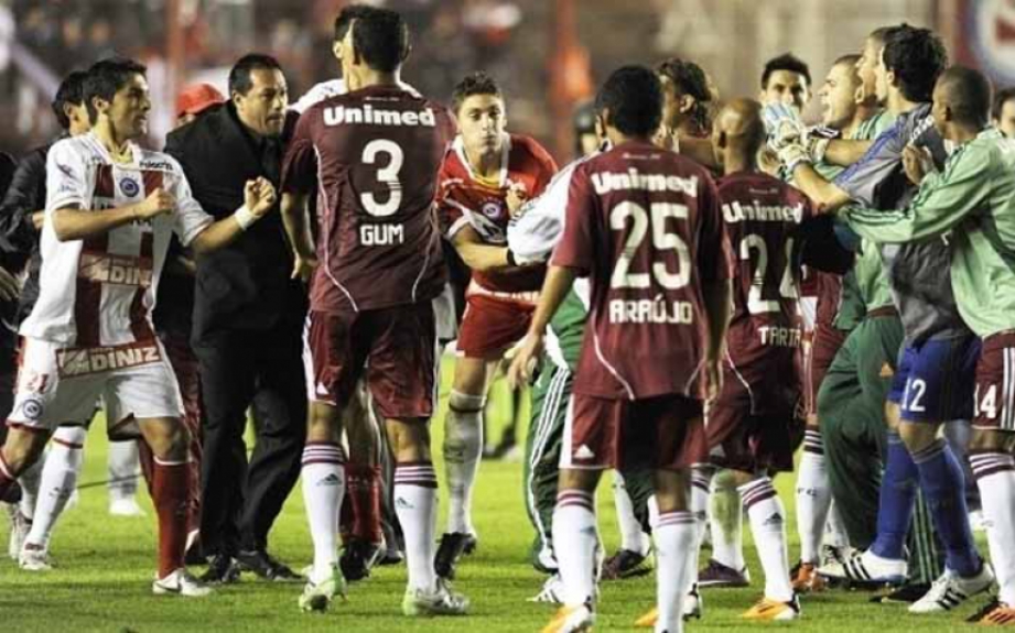 Argentinos Jrs. x Fluminense - 2011 (Libertadores)