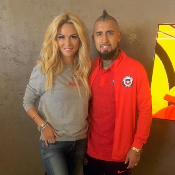 Victoria Lopyreva e Arturo Vidal