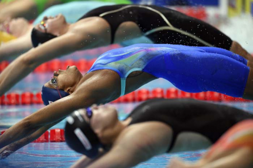 Etiene Medeiros - Mundial de natação