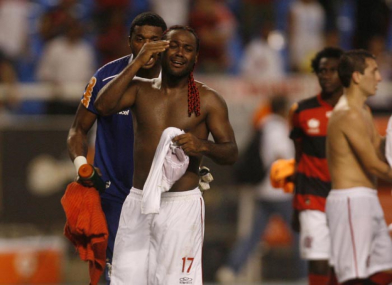 Flamengo 2012 - eliminado no grupo com Lanús, Emelec e Olimpia. Fez oito pontos