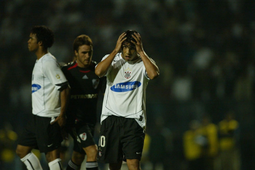 Corinthians - Libertadores-2006: caiu nas oitavas para o River Plate (ARG)