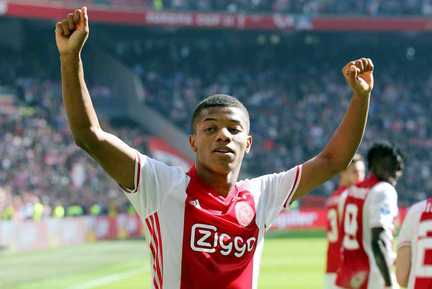 David Neres - Ajax - 3 gols