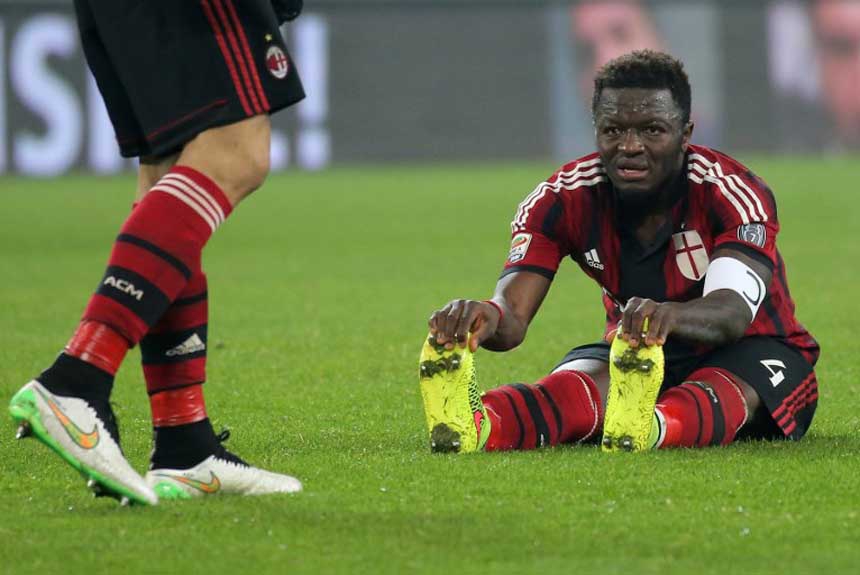 O ganês Sulley Muntari não poderá disputar a Copa do Mundo. Gana viu o Egito ficar com a vaga no seu grupo