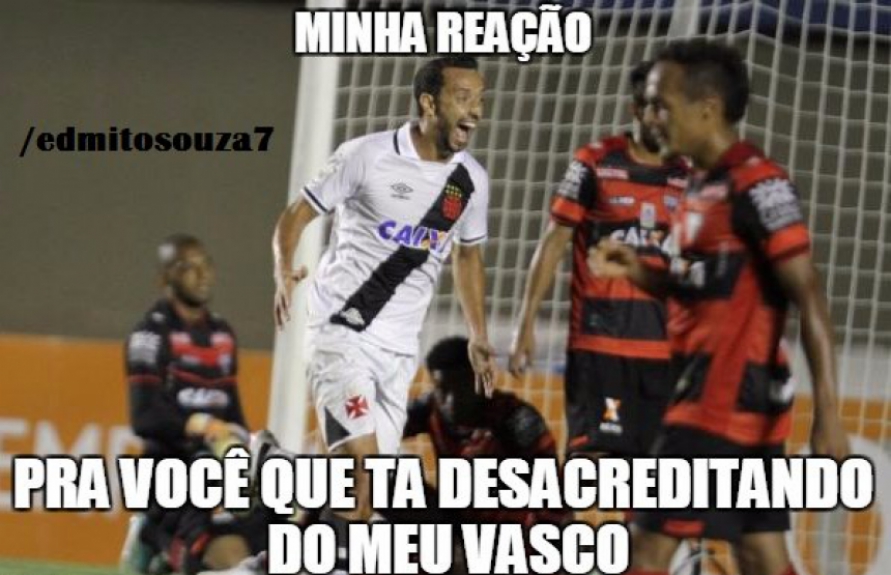 Torcedores do Vasco se empolgam após vitória sobre o Atlético-GO