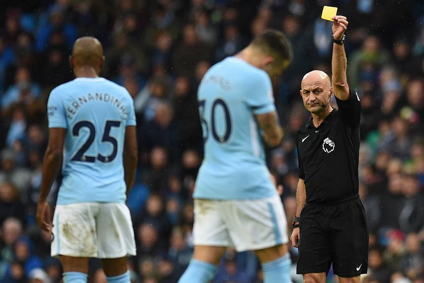 Fernandinho - Foi titular do Manchester City na partida contra o Burnley e ainda levou cartão amarelo. Saiu quase no final do segundo tempo para a entrada de Yayá Touré