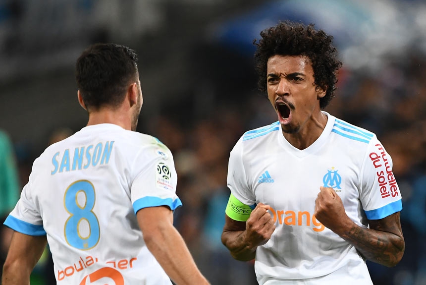 Luiz Gustavo (Olympique de Marseille) - O volante brasileiro ratificou a ótima fase no Marseille. Além de cumprir muito bem a sua função, marcou o seu terceiro gol na temporada - desta vez na goleada sobre o Caen, em casa, por 5 a 0.