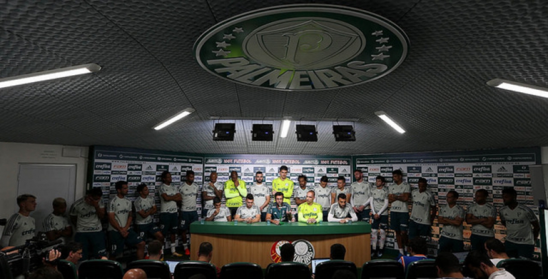 Valentim reúne elenco em entrevista coletiva