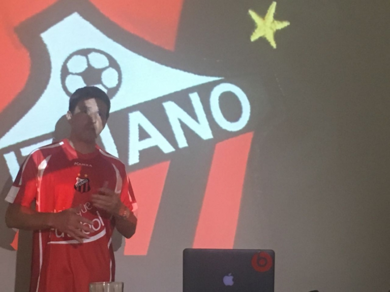 Juninho Paulista foi campeão do mundo pela Seleção em 2002