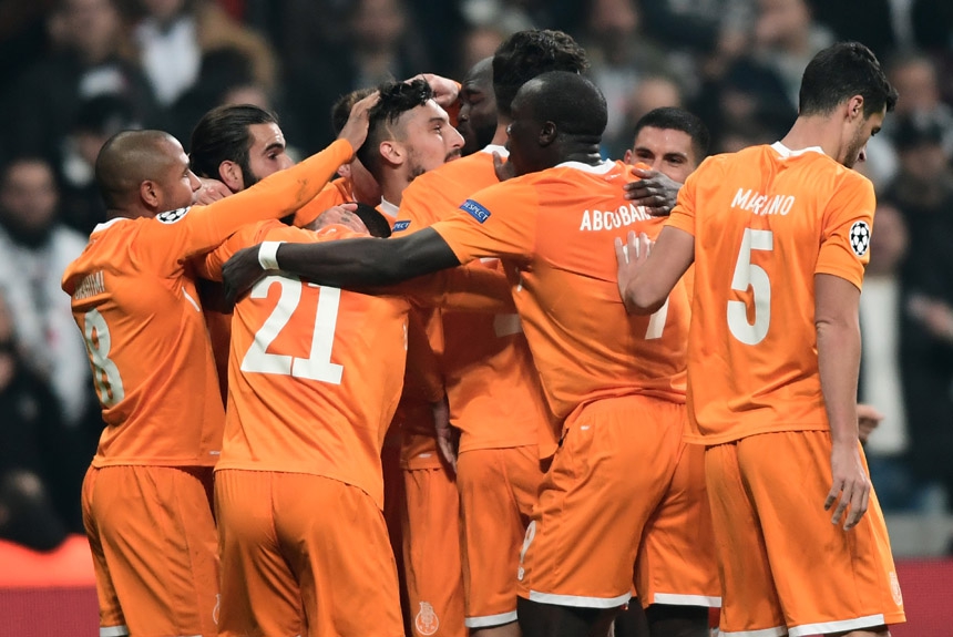Felipe (Porto) - O zagueiro ex-Corinthians teve trabalho para anular o forte ataque do Besiktas, mas, após bela finalização, abriu o placar para o Porto. Foi muito bem