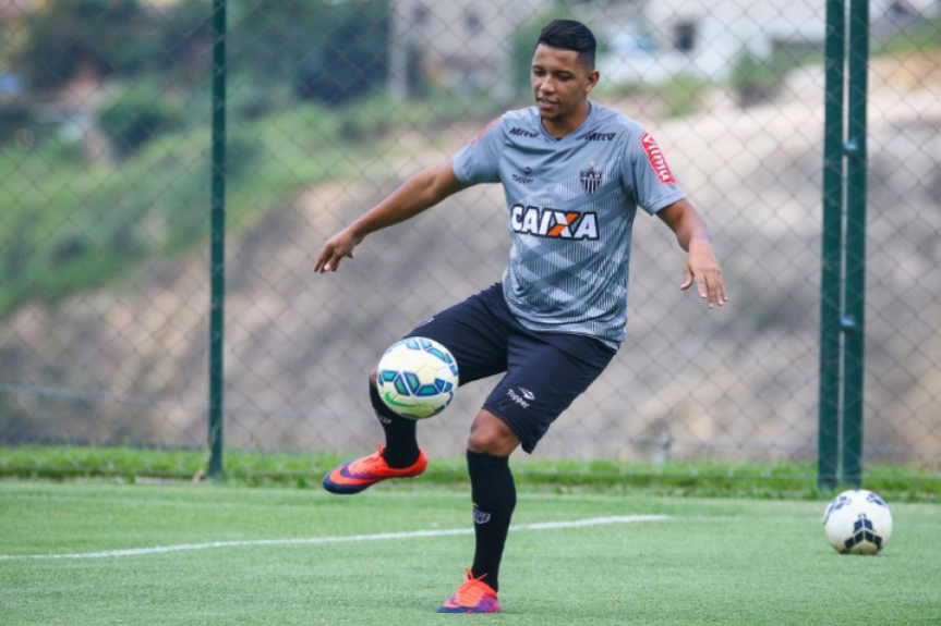 Yago é dúvida no Galo para jogo decisivo contra o Grêmio