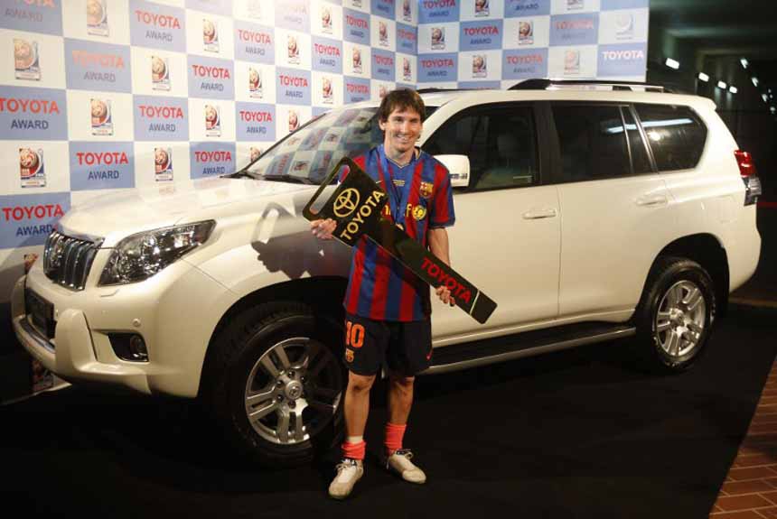 O Barcelona superou o Estudiantes por 2 a 1 na final de 2009 e ficou com a taça. Messi brilhou