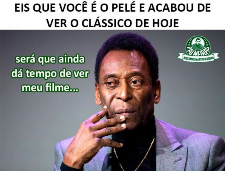 Palmeirenses brincam após vitória no clássico
