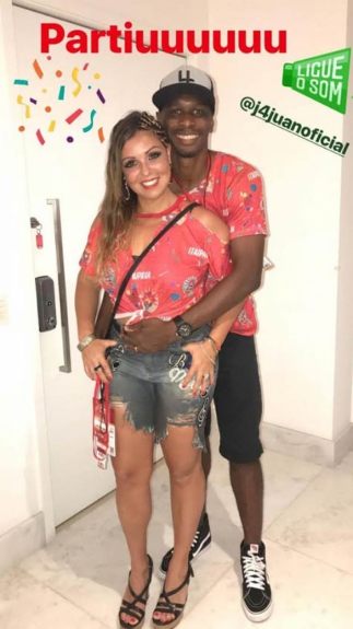 Atletas curtem carnaval no Rio