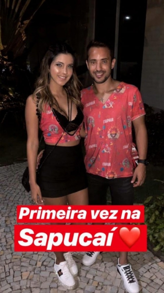 Atletas curtem carnaval no Rio