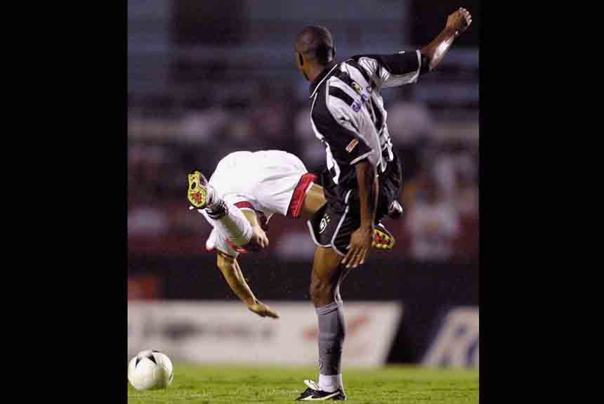 O São Paulo seria bi em 1994, quando derrotou o Botafogo por 3 a 1 em jogo único no Japão