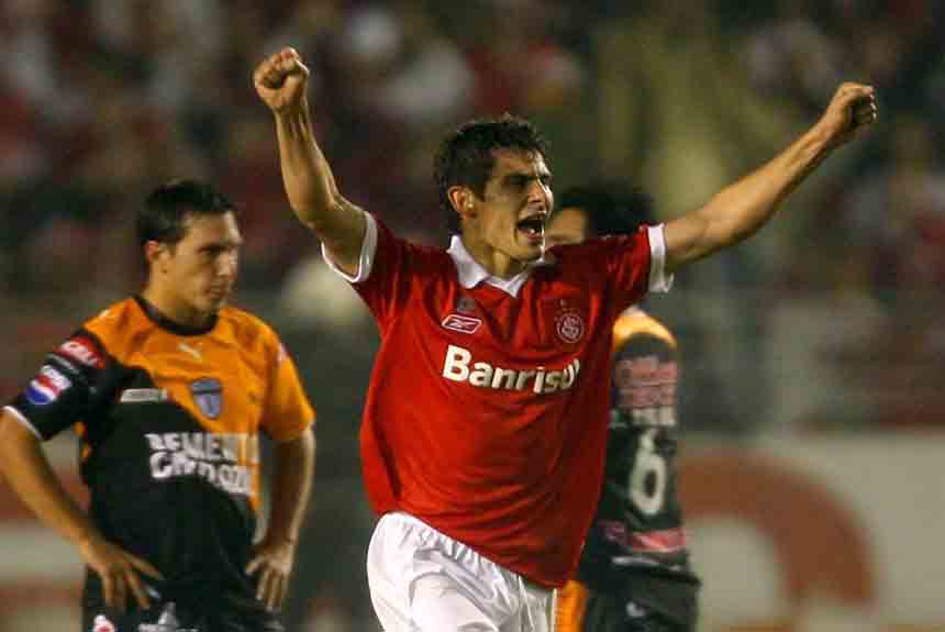 O Brasil voltou a ganhar o caneco em 2007, quando o Internacional se impôs diante do Pachuca do México com direito a uma goleada por 4 a 0