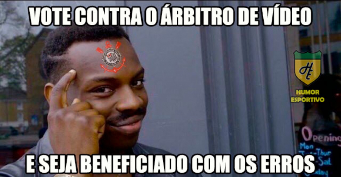 Pênalti não marcado a favor do Santos gerou memes