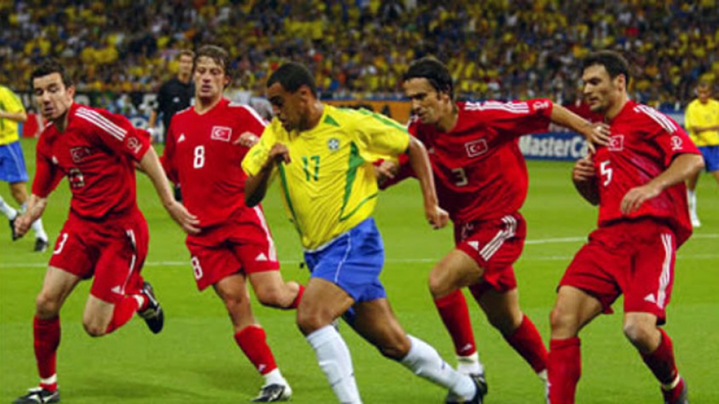 2002: Denilson contra turcos