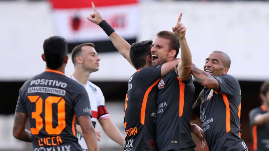 Botafogo-SP x Corinthians