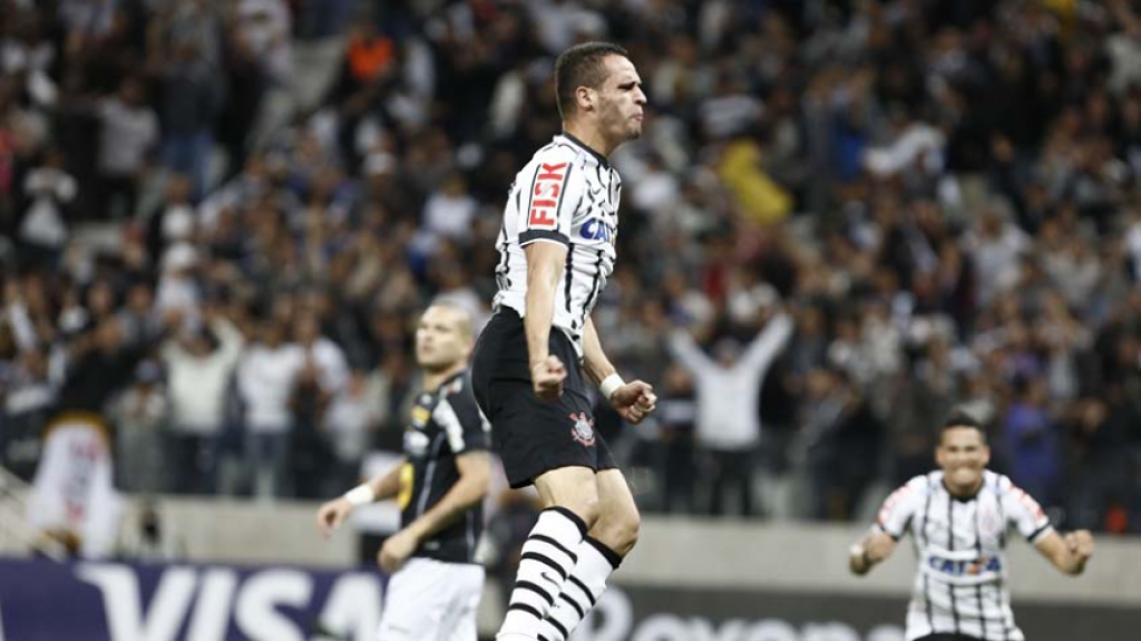 Corinthians 3 x 1 Bragantino - 3/9/2014