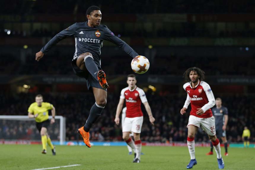 Vitinho (CSKA) - O atacante entrou na segunda etapa e até se movimentou bem, mas não conseguiu impedir a derrota por 4 a 1 para o Arsenal pela Liga Europa