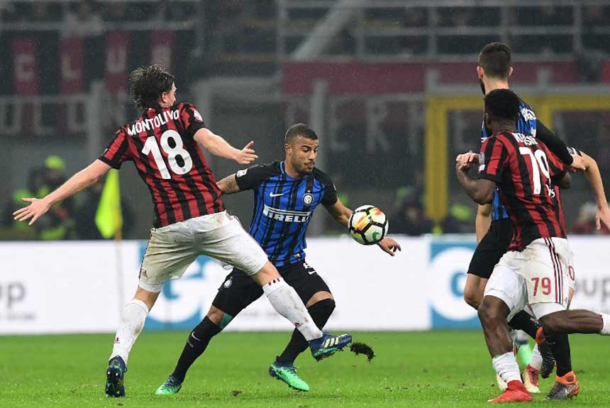 Rafinha (Inter de Milão) - O meia se movimentou bastante, mas foi substituído na segunda etapa.