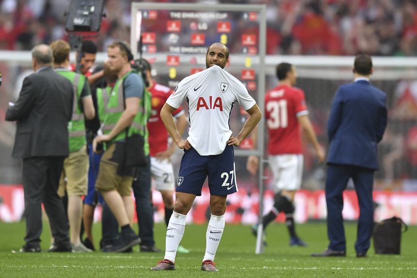 Lucas (Tottenham) - Lucas continua ainda sem se estabilizar no time titular do Tottenham. Contra o Manchester United, os Spurs estavam atrás do placar e Lucas surgiu como opção. O jogador não conseguiu mudar o jogo, dar assistência ou fazer um gol. Deu um