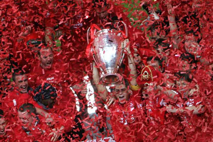 Em uma final histórica contra o Milan, o Liverpool foi campeão. O time inglês chegou a estar perdendo por 3 a 0, foi buscar o empate e ganhou nos pênaltis