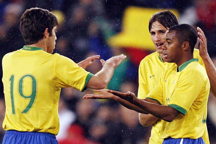 No dia 4 de junho de 2006 a Seleção Brasileira goleou a Nova Zelândia por 4 a 0. O time de Carlos Alberto Parreira teve seus gols anotados por Ronaldo, Adriano, Kaká e Juninho Pernambucano