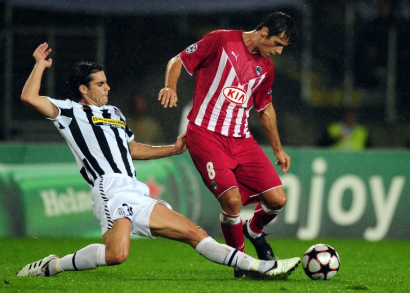Tiago ; Posição: meio de campo Período na Juventus: 2007-2010