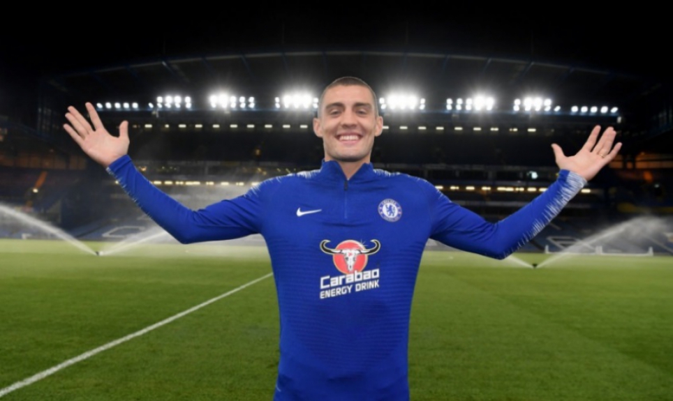 O croata Kovacic, que estava insatisfeito no Real Madrid, foi apresentado nesta quinta-feira no Chelsea.