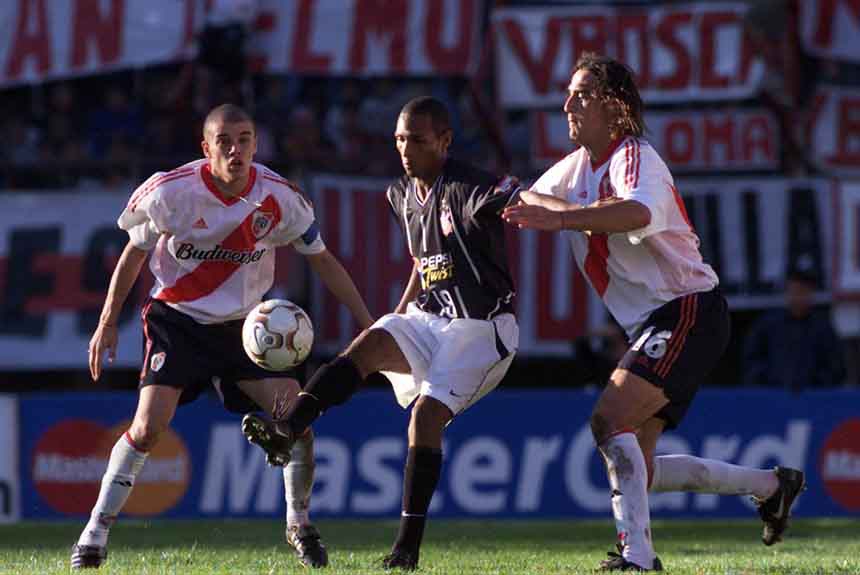 2003 - Derrota - River