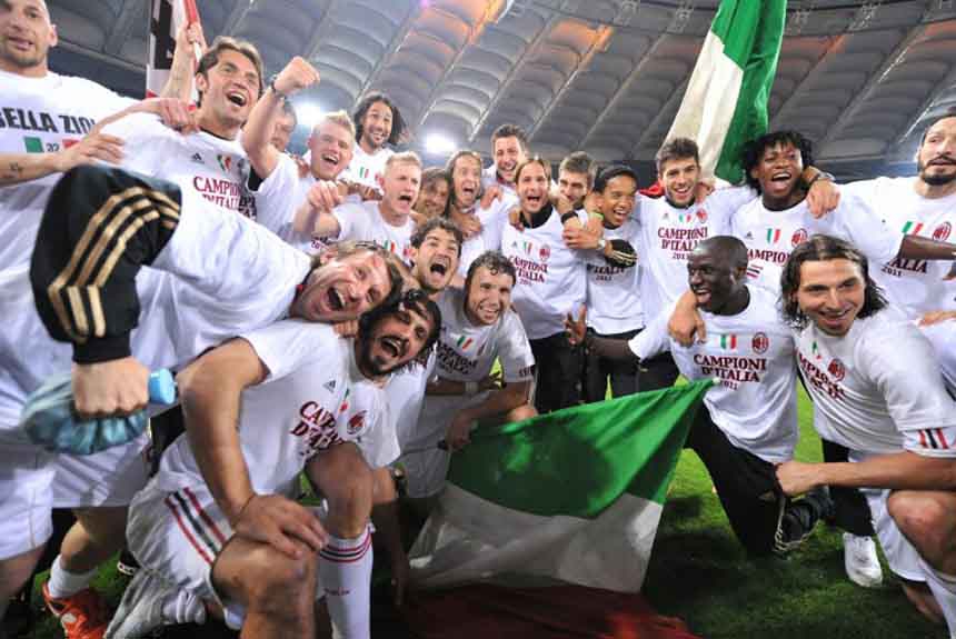 O Milan faturou seu último título do Campeonato Italiano durante a temporada 2010/2011