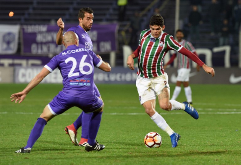 Ayrton Lucas - Defensor x Fluminense