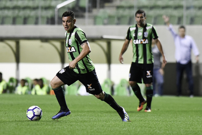 Ruy teve boa atuação contra o Fluminense