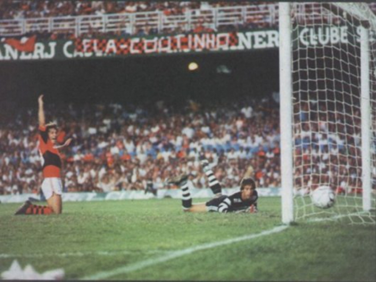 Flamengo x Corinthians 17 de Abril - Campeonato Brasileiro 1983