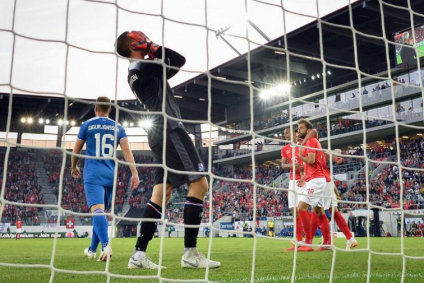 08/09/2018 - St. Gallen Suíça 6 x 0 Islândia