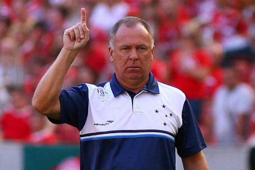 Mano Menezes