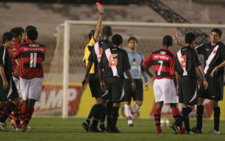 Valdir Papel (Vasco) na final da Copa do Brasil de 2006 x Flamengo