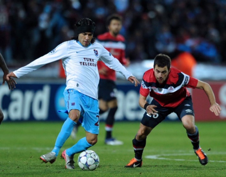 Gustavo Colman - volante argentino com passagem pelo Trabzonspor - último clube: Rosario Central