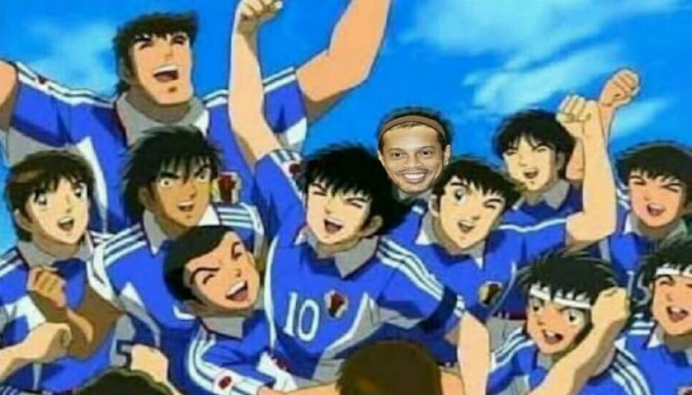 Ronaldinho Gaúcho em 'rolês aleatórios' vira febre nas redes sociais