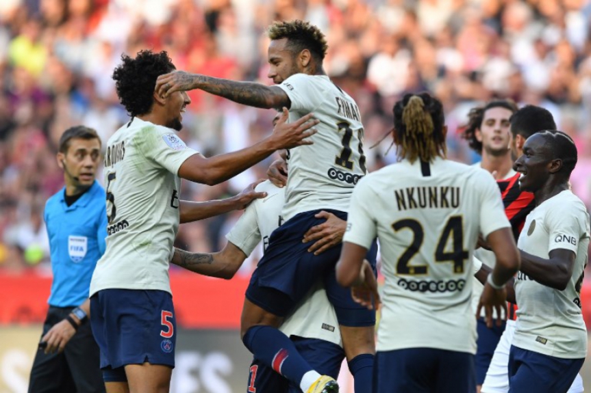 Neymar foi o grande nome da vitória do PSG sobre o Nice. Ele deixou sua marca em duas oportunidades